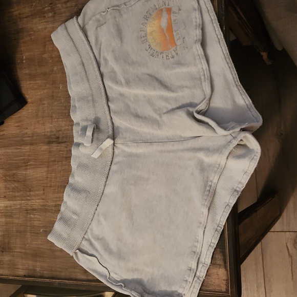 Shorts - Picture 1 of 4